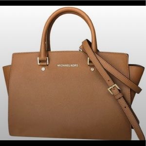 Michael Kors Bag & Wallet Set